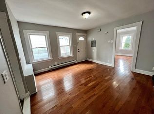 82 Mission St, Montclair, NJ 07042