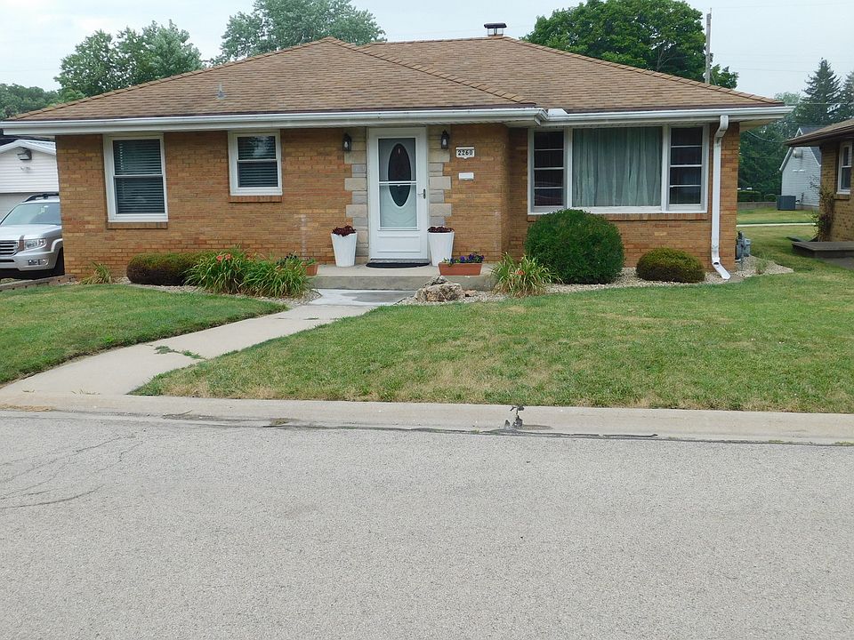 1st image of 2260 Washington St