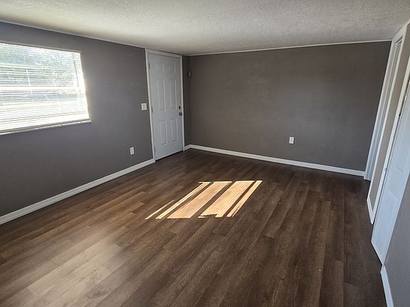 3rd image of 1803 Summerlin Ave
