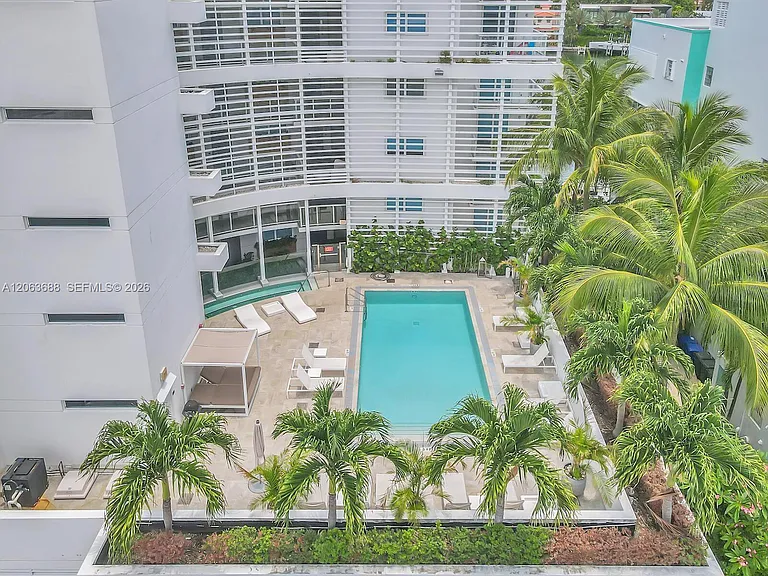 9821 E Bay Harbor Dr #706 — Photo 26