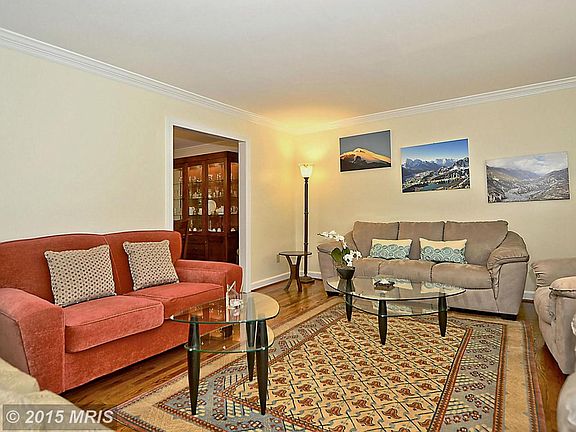 3rd image of 2127 Freda Dr