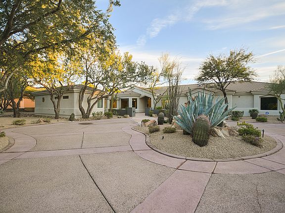 4th image of 7949 E Santa Catalina Dr