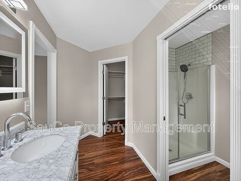 661 NW Connell Ave — Photo 16