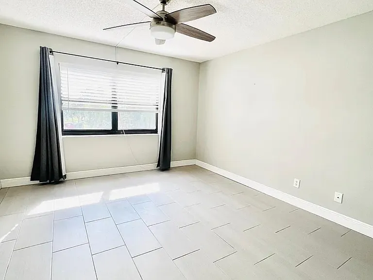 12500 Capri Cir N #203 — Photo 7