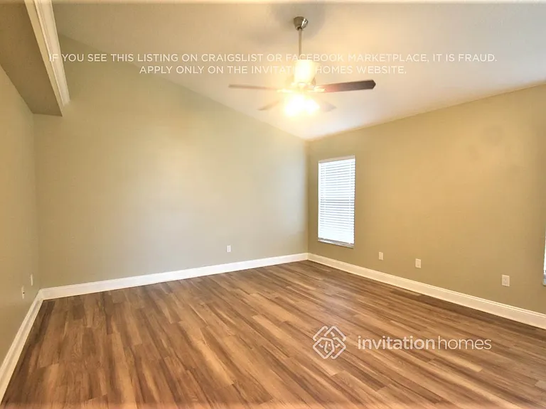 1017 Pelican Ln — Photo 10