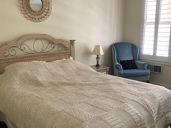 4th image of 1650 Jackson St APT 401
