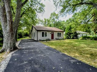 10883 W Edgewood Rd, Beach Park, IL 60087