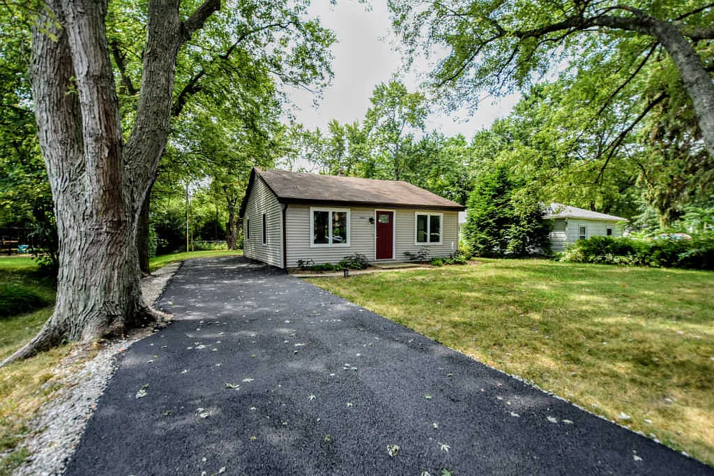 10883 W Edgewood Rd photo 1