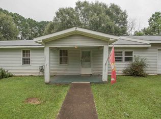 951 Bob Smith Rd, Sharpsburg, GA 30277