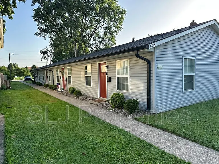 408 W Market St #1 — Photo 1