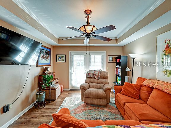 3rd image of 4924 Bluffton Pkwy Unit 23-201