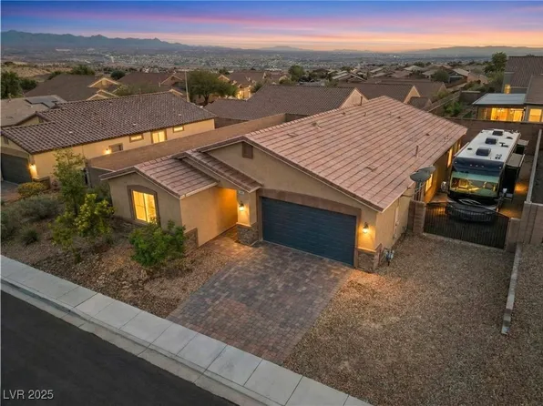 2335 Brookings Harbor Dr, Laughlin, NV 89029