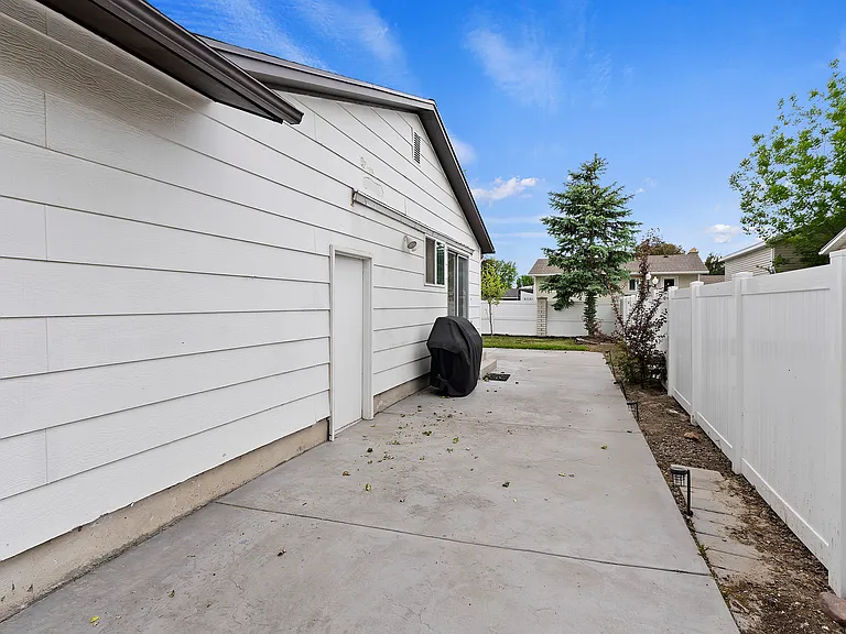 5974 S Susquehanna Dr — Photo 33