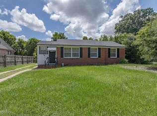 776 Gardenia Ln, Jacksonville, FL 32208