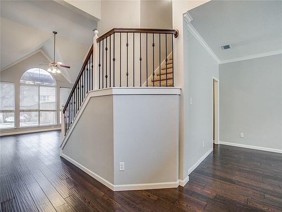 4th image of 4412 Taylor Ln