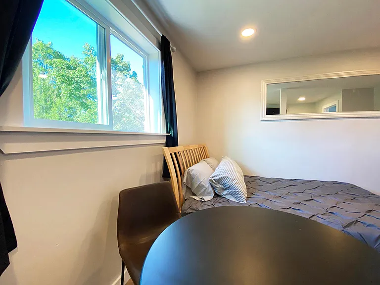 2515 E Ryan Dr #STUDIO — Photo 12