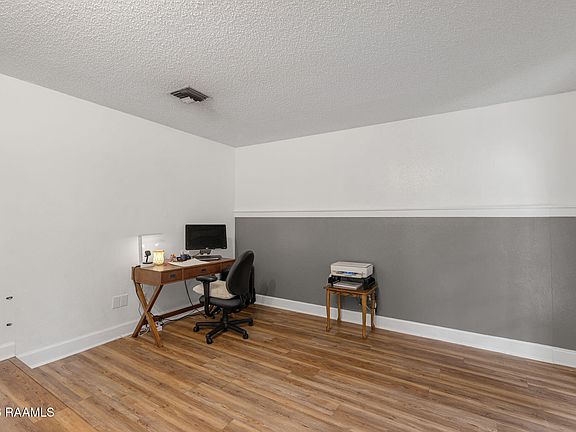 4th image of 320 San Carlos Cir