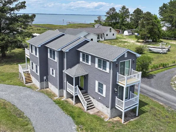 5061 Bay Colony, Chincoteague Island, VA 23336