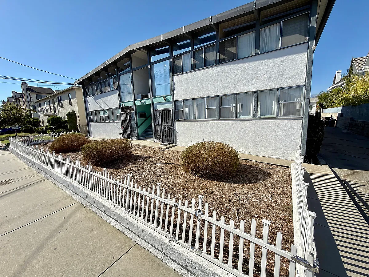 1 bed, 650 sqft, $1,900 — Photo 3