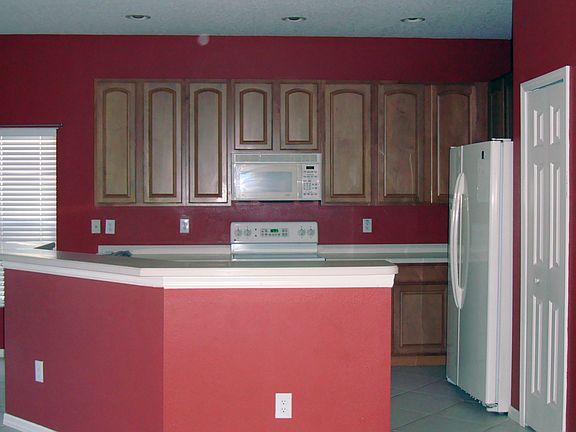 3rd image of 23850 Hastings Way
