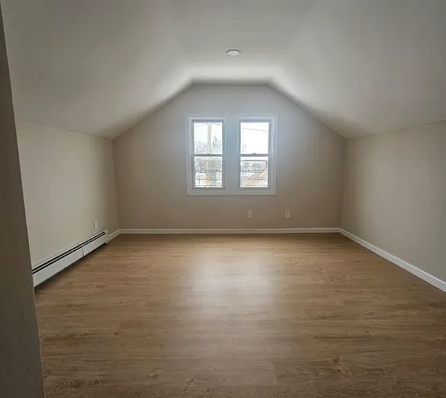 20 Monroe St #3 — Photo 5