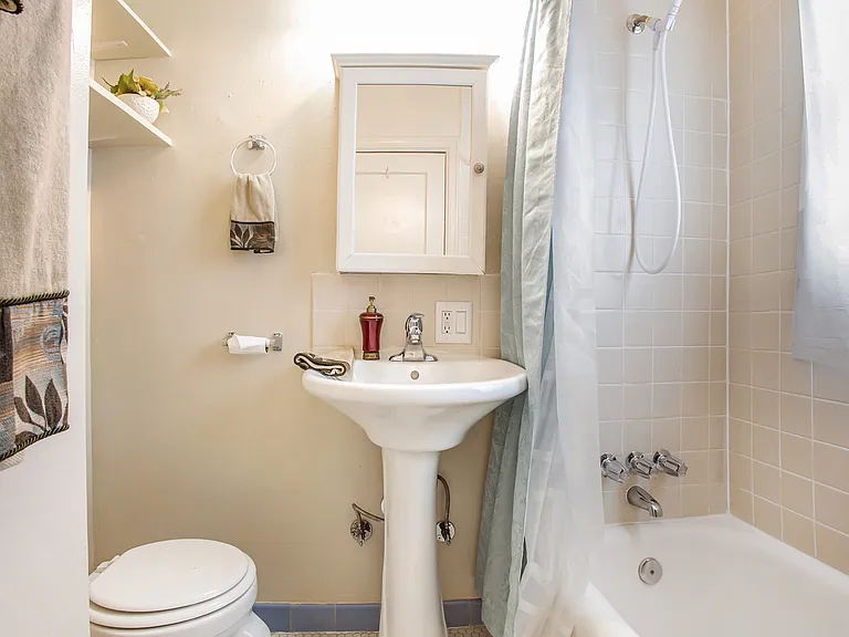 365 Hanover Ave #105 — Photo 10