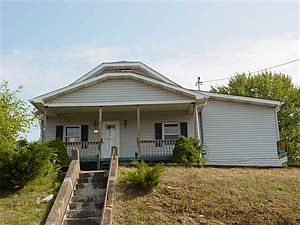 2nd image of 152 Ridgeway Ave