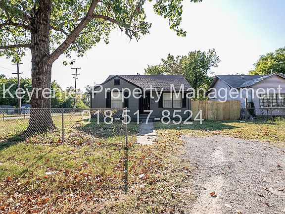 4th image of 1502 N Columbia Ave