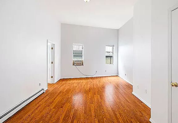3rd image of 586 Broadway #3F