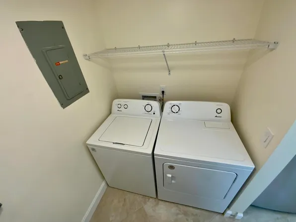233 Pine Hov Circle #C-1, Greenacres, FL 33463