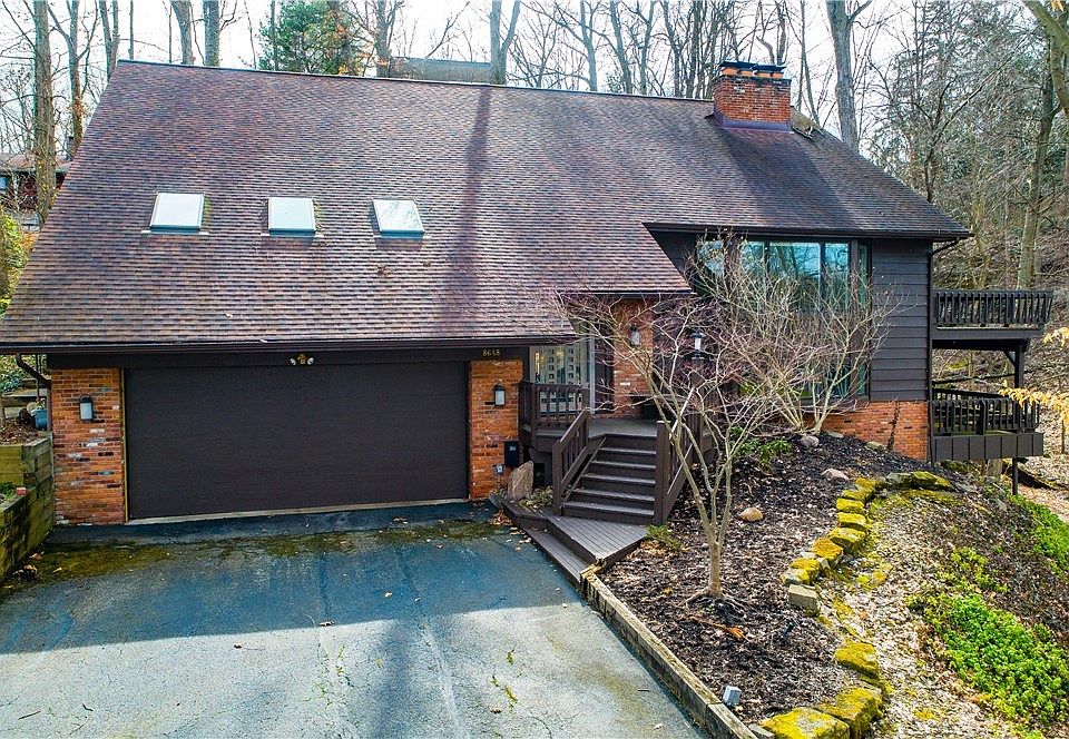 8648 Tanglewood Trl, Chagrin Falls, OH 44023 Zillow