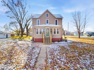 602 E Maple St, Hubbard, IA 50122