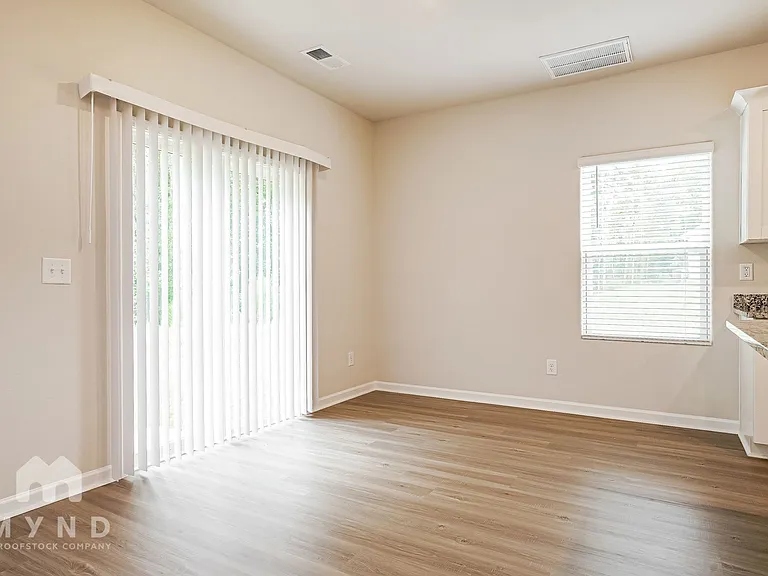 104 Everglade Way — Photo 10