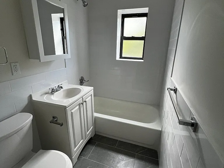 671 Bronx River Rd #5B — Photo 5