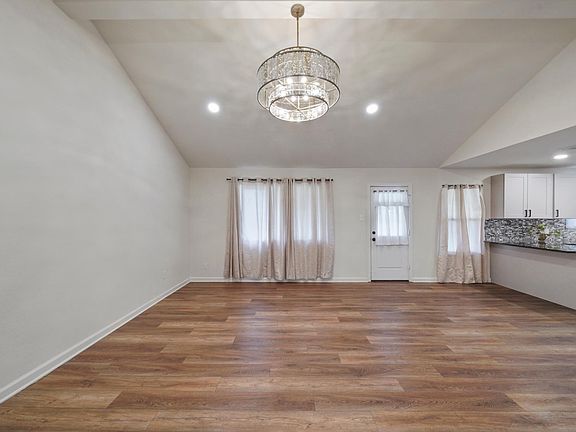 5th image of 2955 Heritage Colony Dr