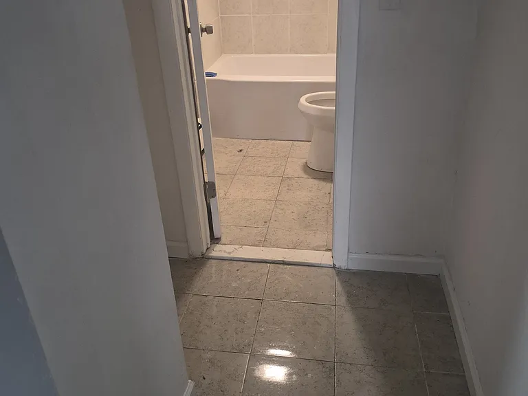 8 Ridgewood St #2 — Photo 4
