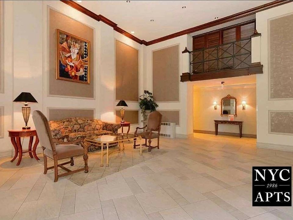 1st image of 1 Bay Club Dr