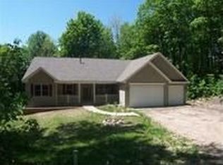 6120 Forest Ridge Ln, Harbor Springs, MI 49740