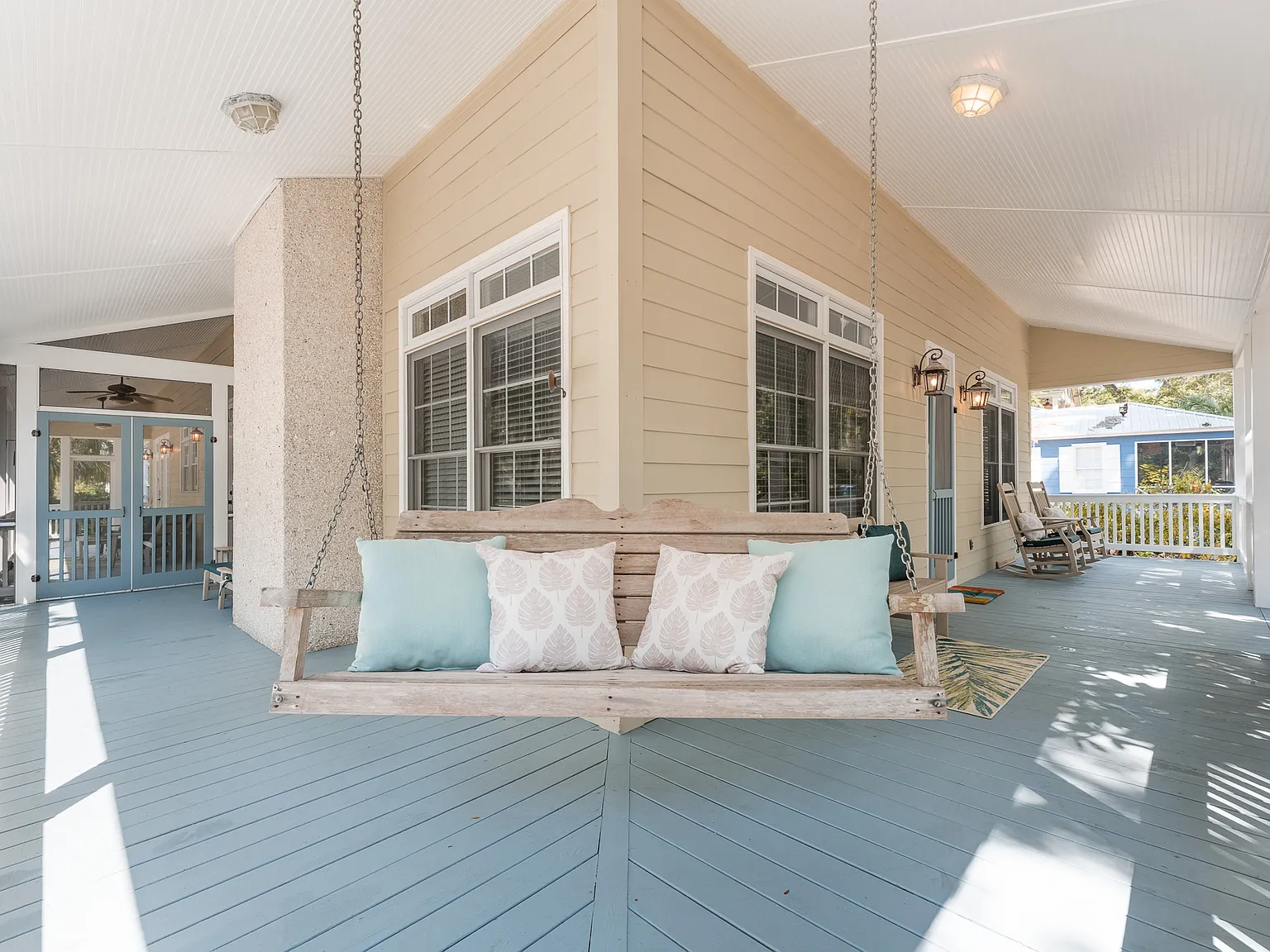 5 bed, 3.5 bath, 3423 sqft, $6,500 — Photo 3