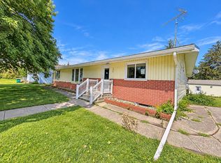 202 W Main St, Ceylon, MN 56121