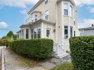 26 Cliff Ave APT 4, Newport, RI 02840