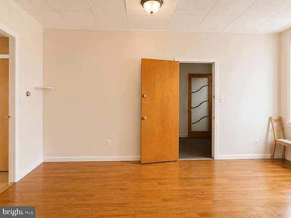 3rd image of 1218 McKean St
