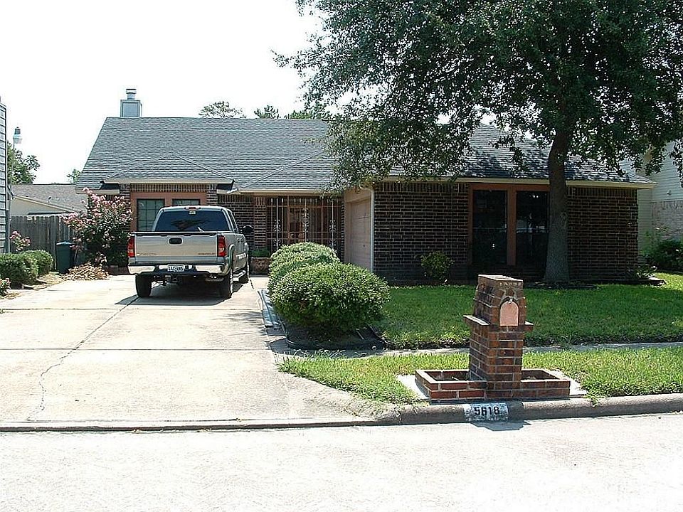 1st image of 5618 Glenmorin Ct