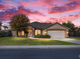 14918 Redwood Valley Dr, Bakersfield, CA 93314