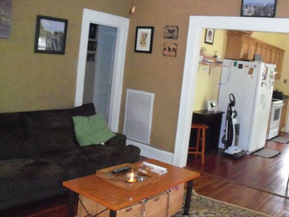 2nd image of 670 10th Ave S