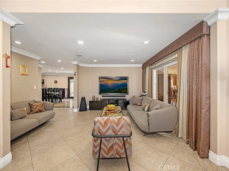 10610 Oak Tree Way — Photo 11