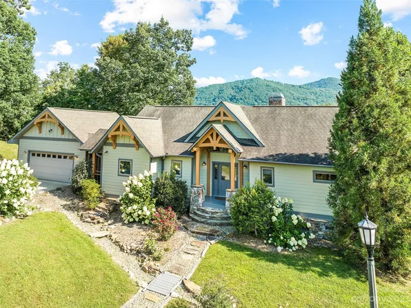 26 King Horn Rdg, Waynesville, NC 28785