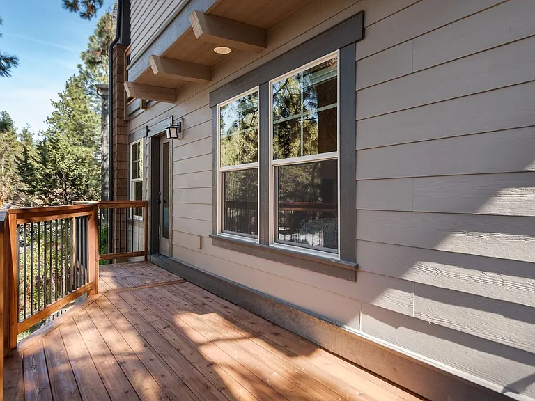 2340 NW Bens Ct — Photo 38