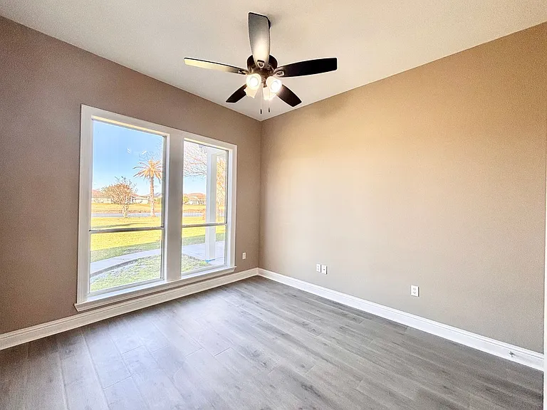 6181 Royal Palms Dr — Photo 20