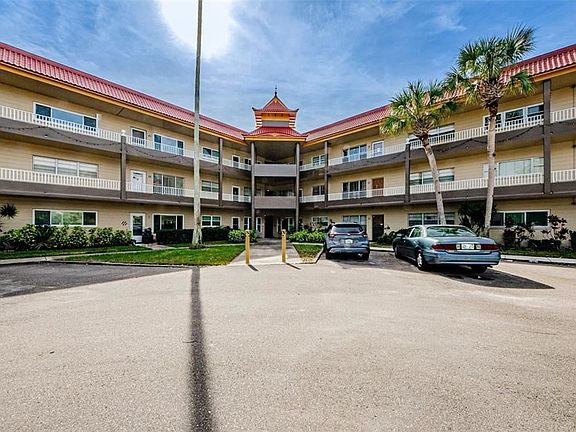 2nd image of 2403 Finlandia Ln APT 33